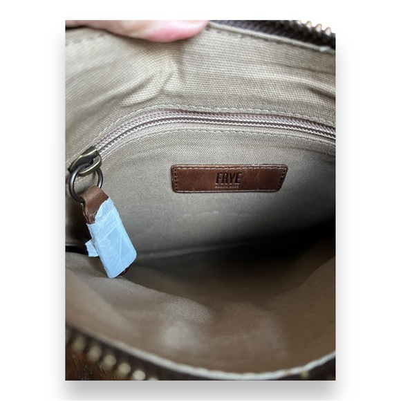 FRYE Melissa Swing Pack Zip Crossbody Bag in Dark Brown Chocolate Brown Leather - Picture 14 of 16